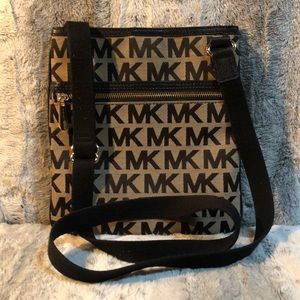 Michael Kors Cross Over
